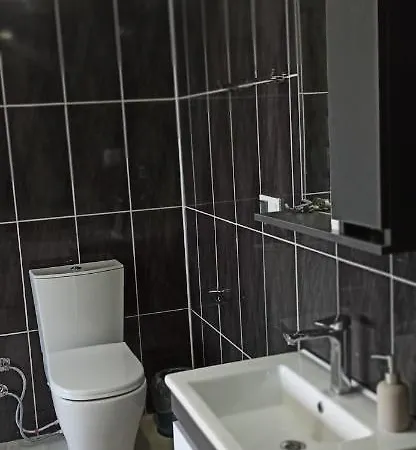 住宿加早餐酒店 Goelyaka