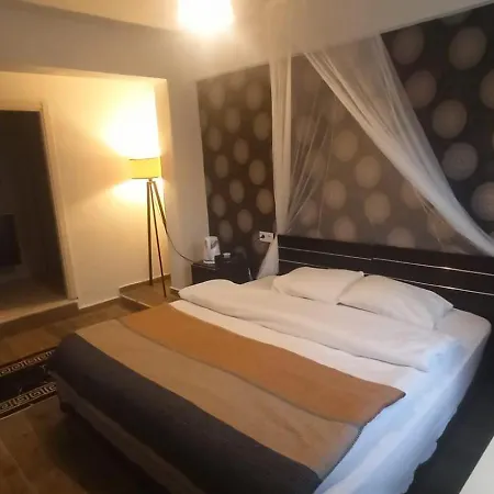 Goelyaka 住宿加早餐酒店 伯萨