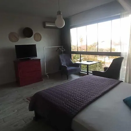 住宿加早餐酒店 Goelyaka 伯萨